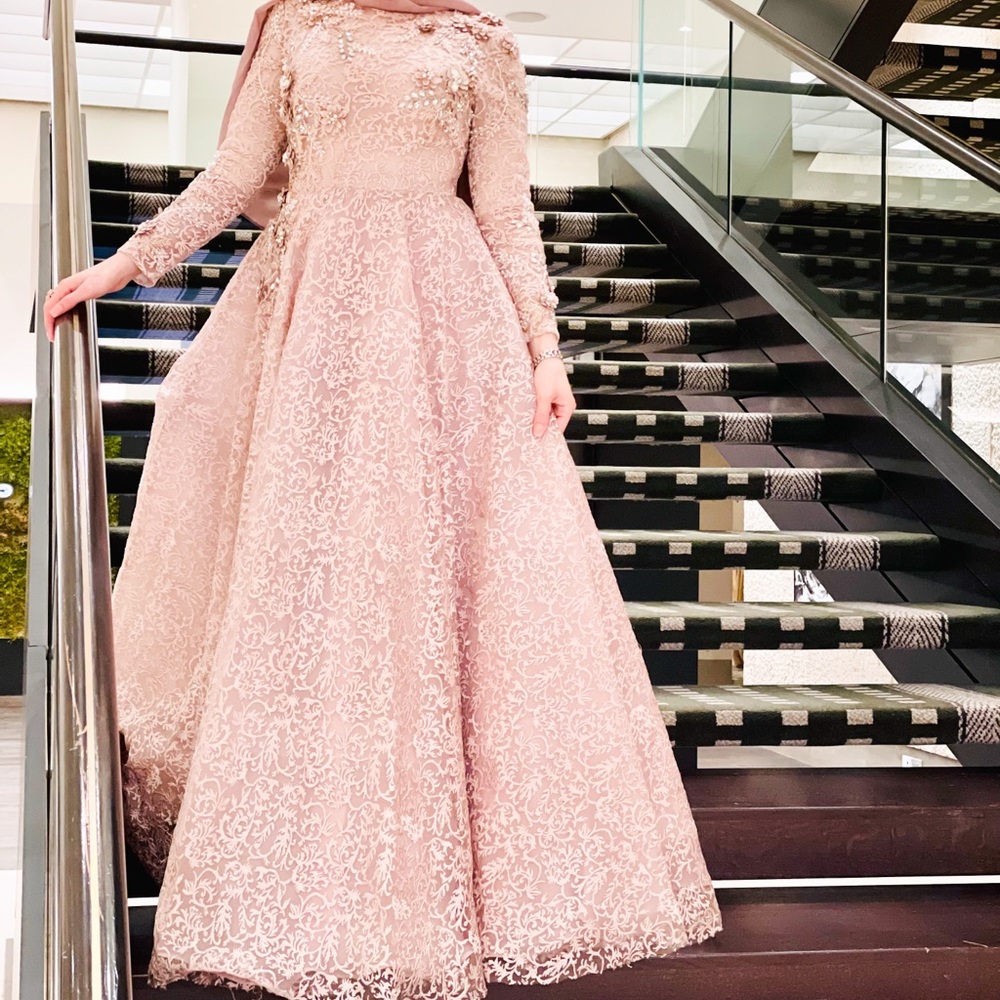 Mac Duggal Evening Gown - Picture 1 of 3